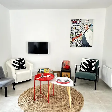 Dom wakacyjny Ty Bihan A 300m Bourg 500m *